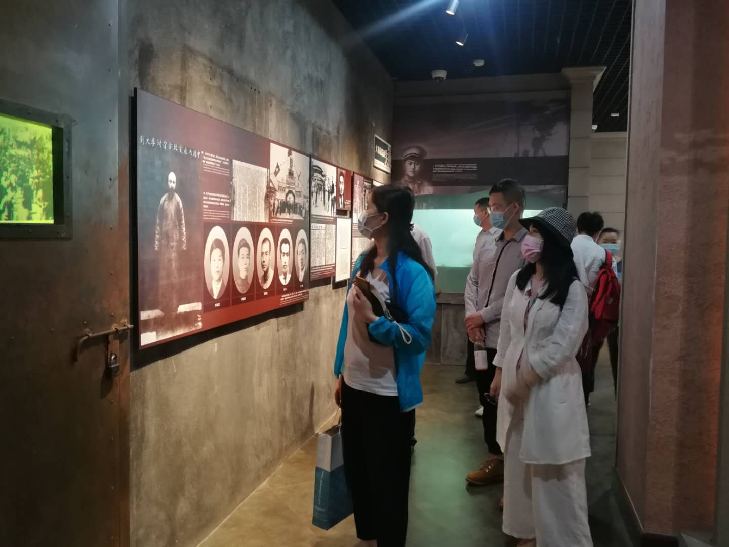 聆聽歷史足音，緬懷崢嶸歲月 公司員工參觀武漢革命博物館(圖1)