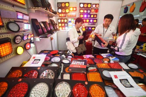 1700多家企業(yè)帶拳頭產(chǎn)品來(lái)漢，“辦汽配展離不開(kāi)武漢”(圖2)