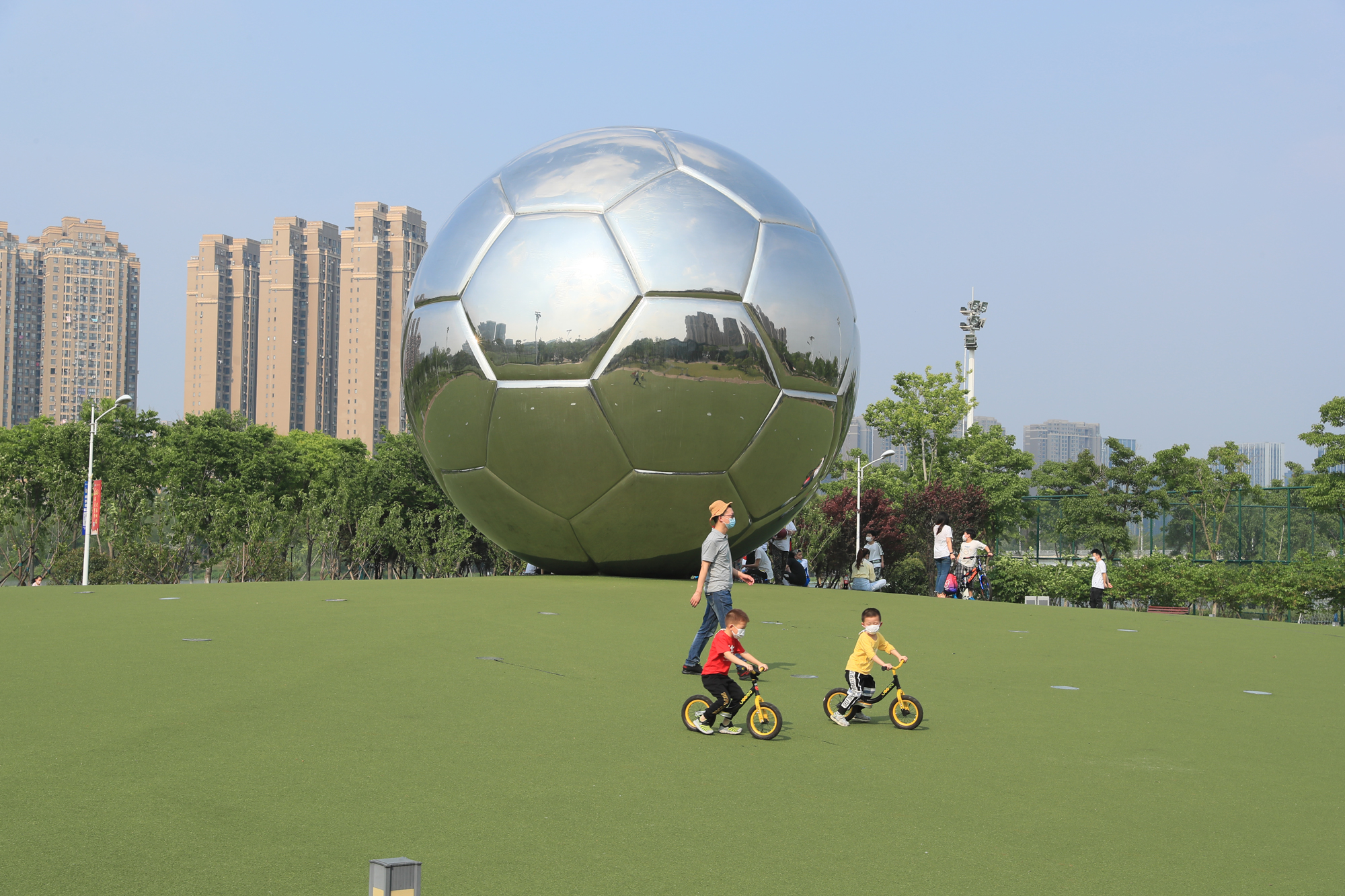 重啟運(yùn)動(dòng)模式，足球公園今日恢復(fù)對(duì)外開放！(圖1)